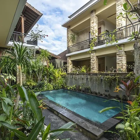 Frog Homestay